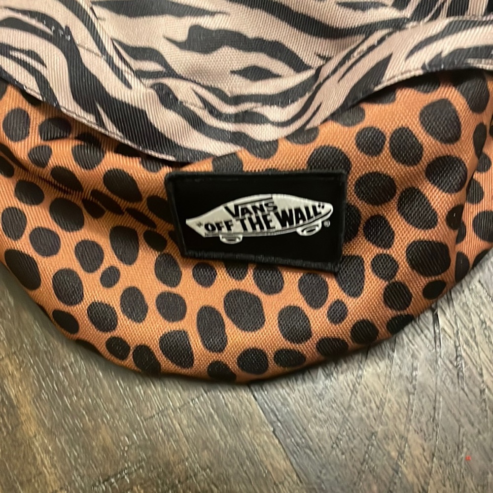 COPY - Vans Leopard Fanny pack